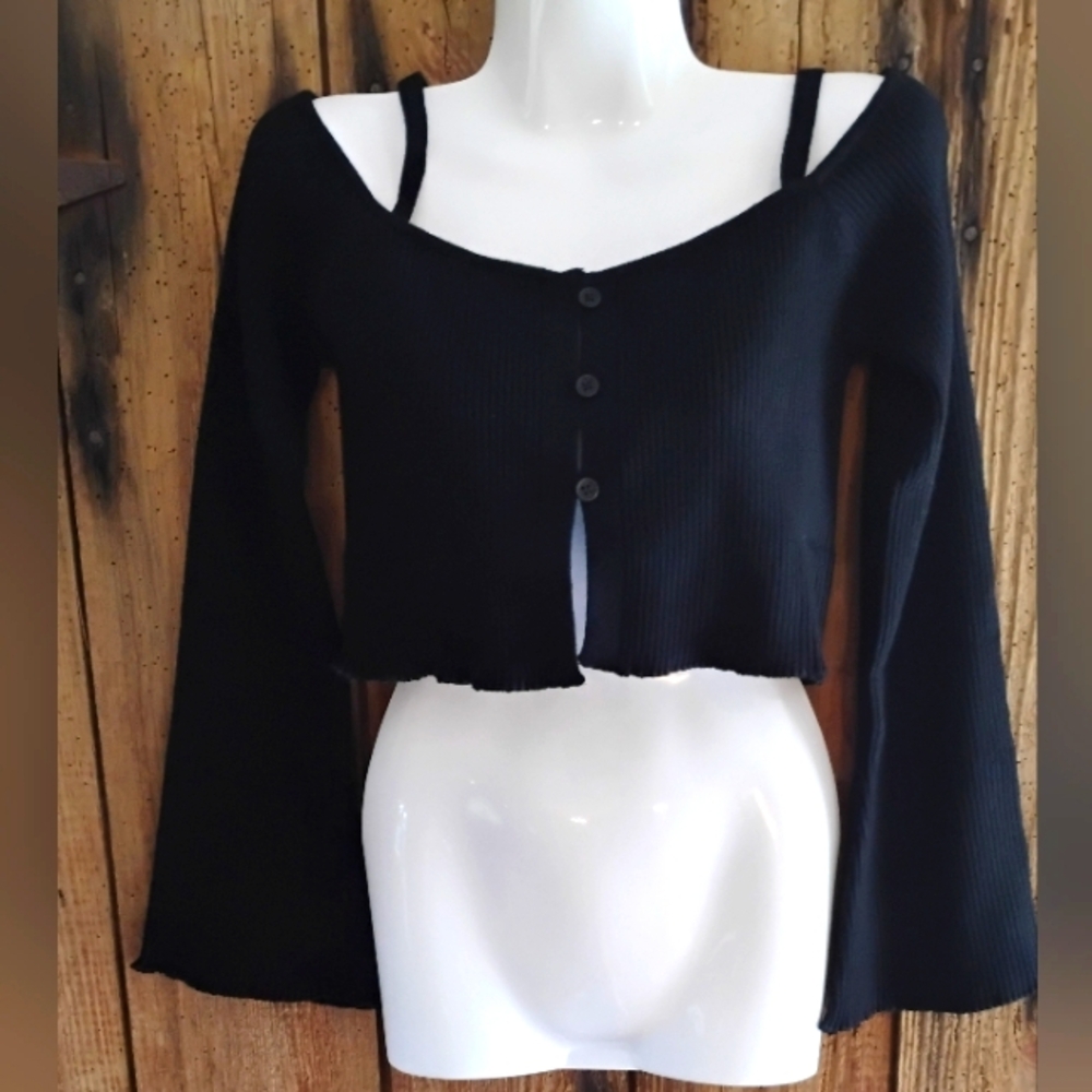 South Moon Under Cropped Sweater Women's Sz L NWT Black Long Flared Sleeve